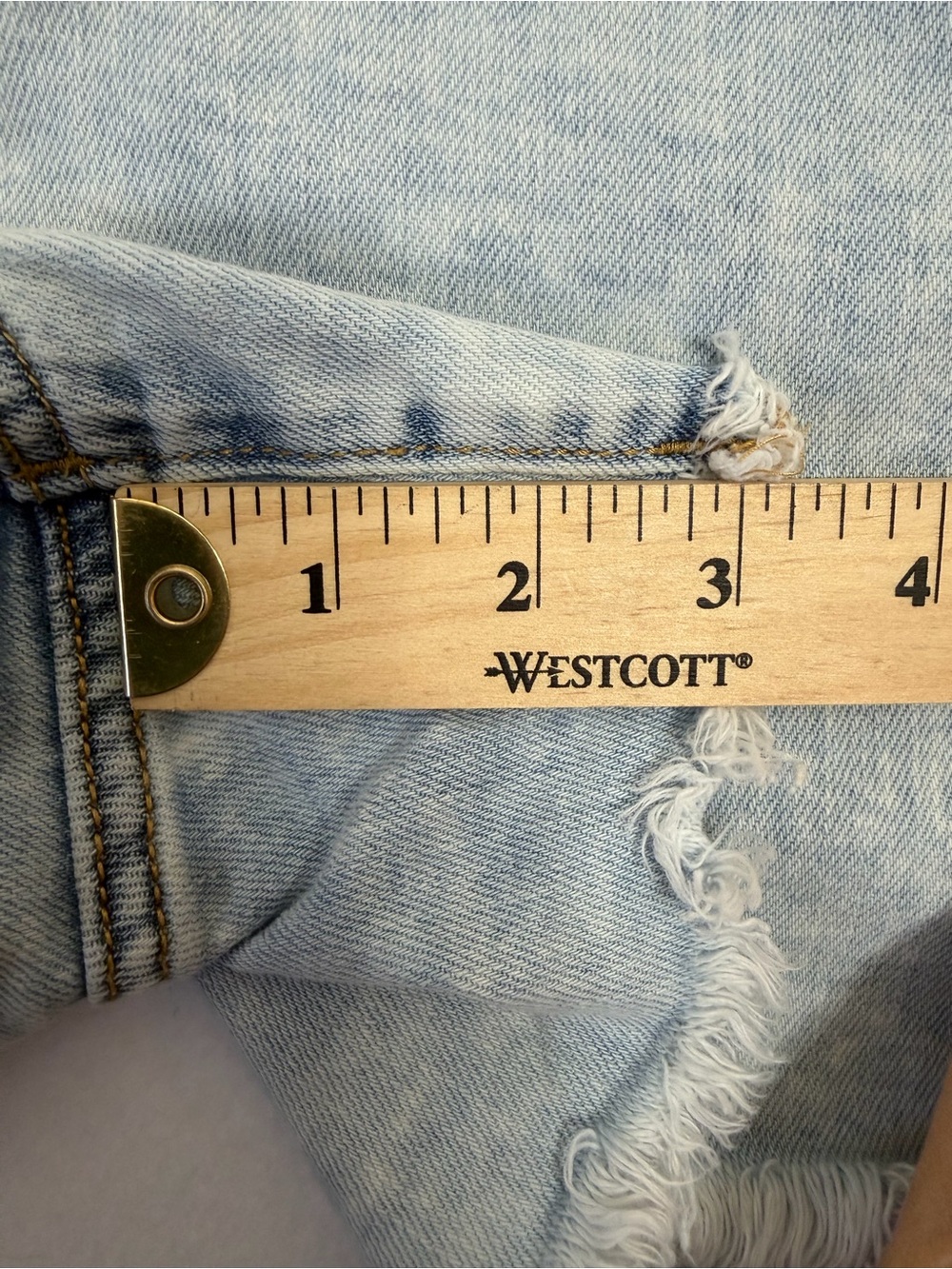 Aerie Daydream Denim Shorts Distressed Frayed Hem Light Wash Size Large - Picture 4 of 5